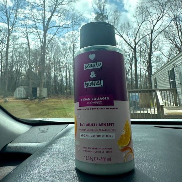 Love Beauty and Planet 5-in-1 Multi-Benefit Conditioner– A Scent to Fall in Love - Picture 7 of 17